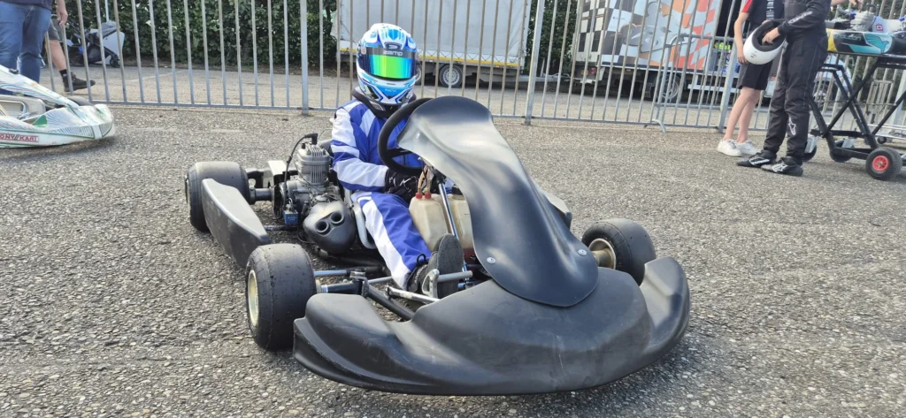 Romy Racing zit in nieuwe kart